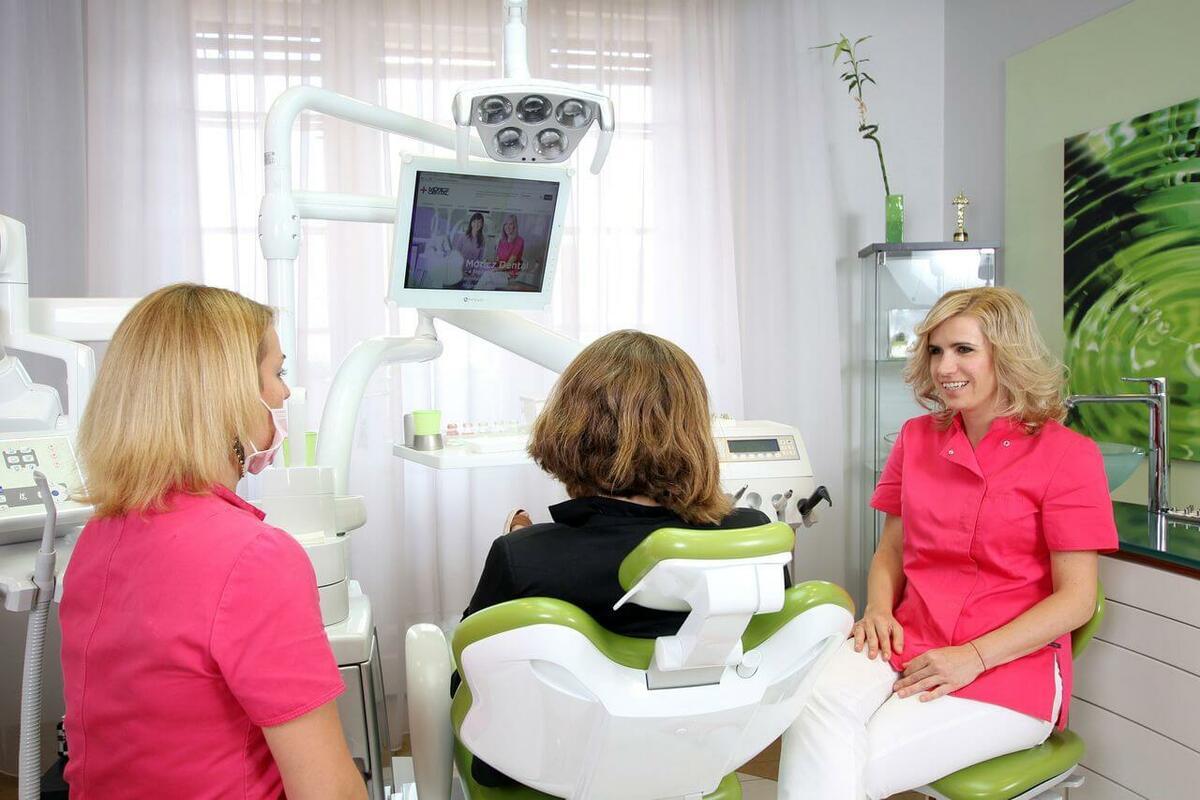 Pourquoi vous avez intérêt à faire un voyage en Hongrie pour une reconstitution dentaire?