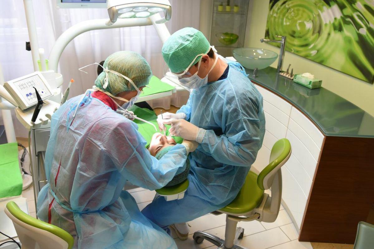 Pourquoi il est de votre intérêt de choisir le cabinet dentaire Móricz Dental pour la préparation de votre reconstitution dentaire?