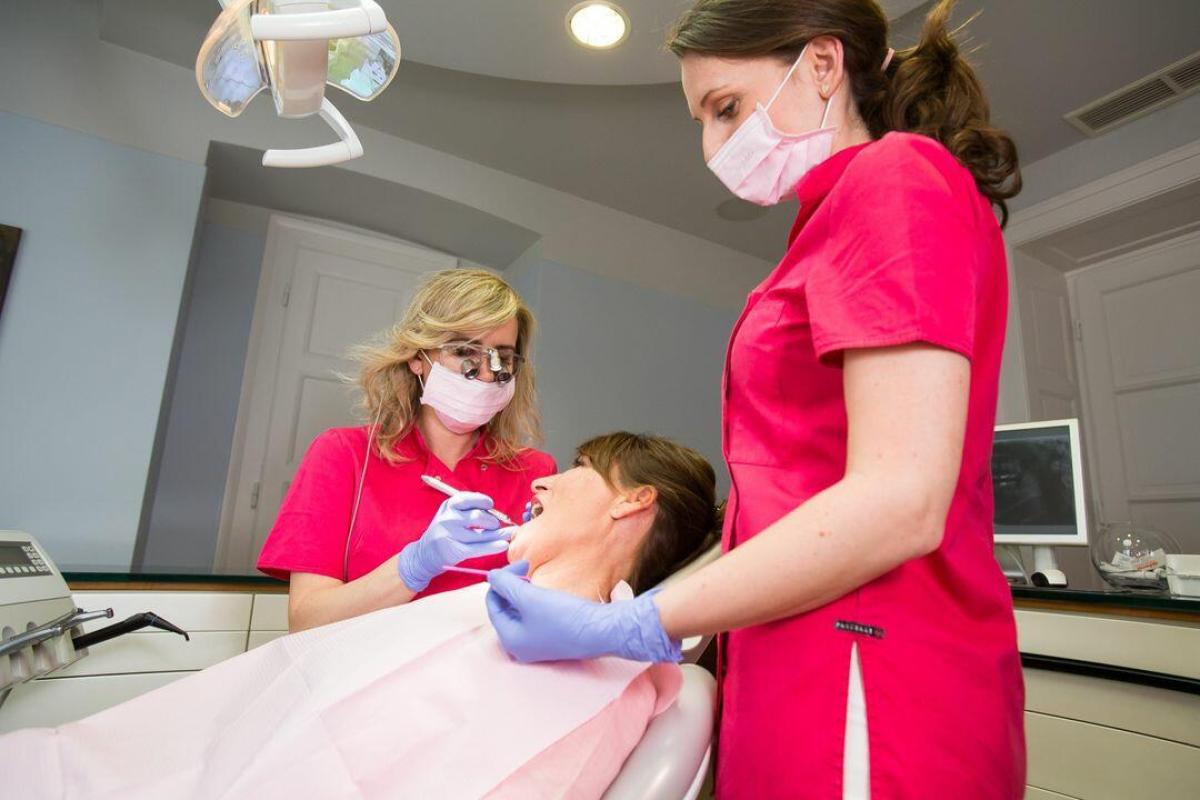 Az erős fogfájás gyors kezelése a Móricz Dentalban