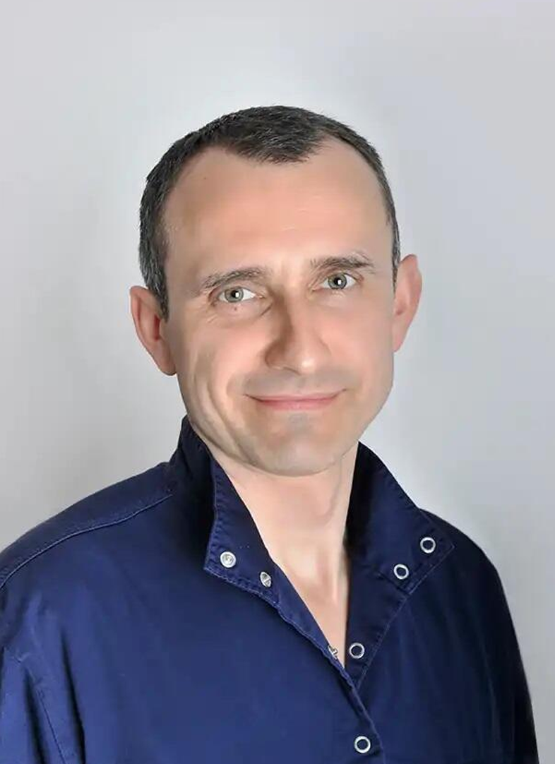 Dr. Dénes Tibor