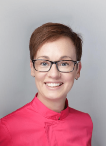 Dr. Gábor Anita parodontológus szakorvos