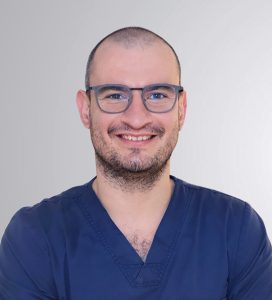 Dr. Szabó Gábor parodontológus