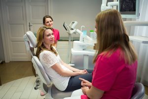 Arcesztétika hialuronsavas ajakfeltöltéssel